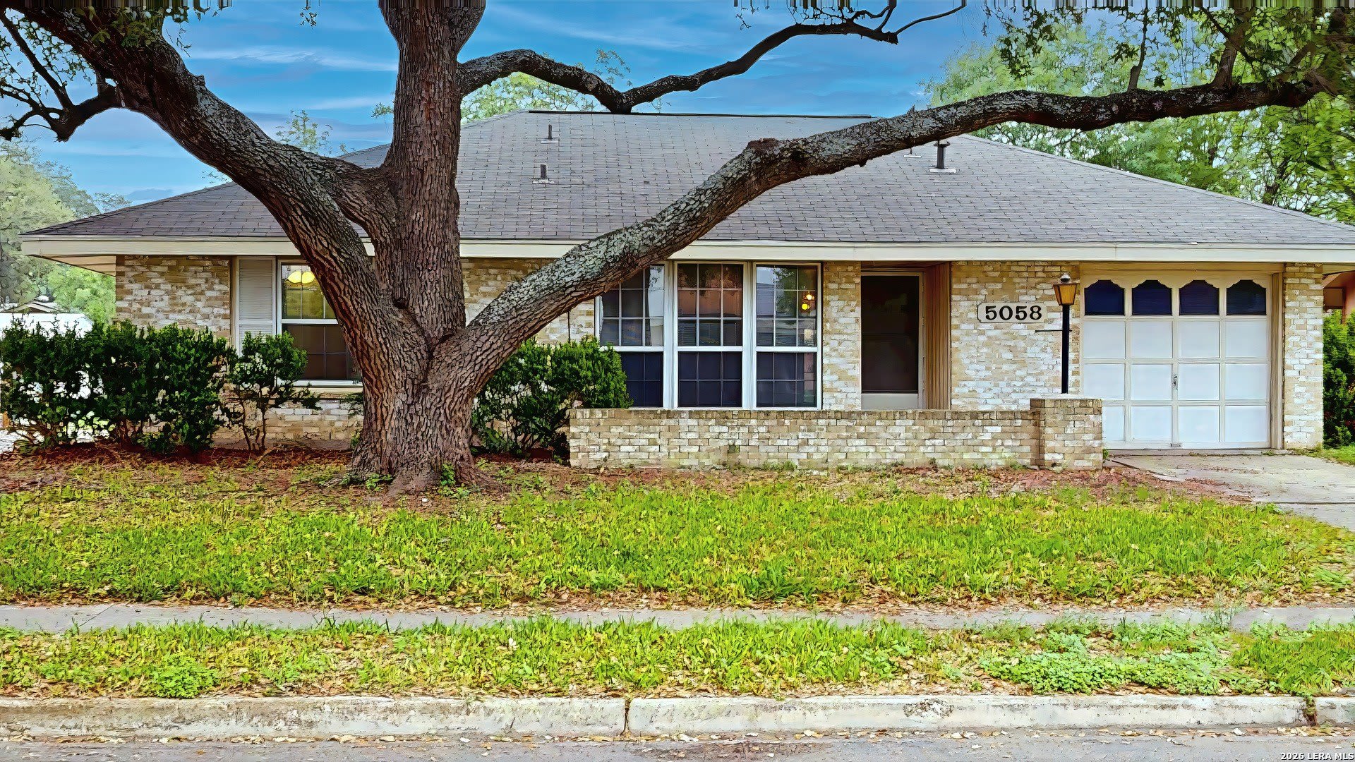 5058 GALAHAD DR – photo 2