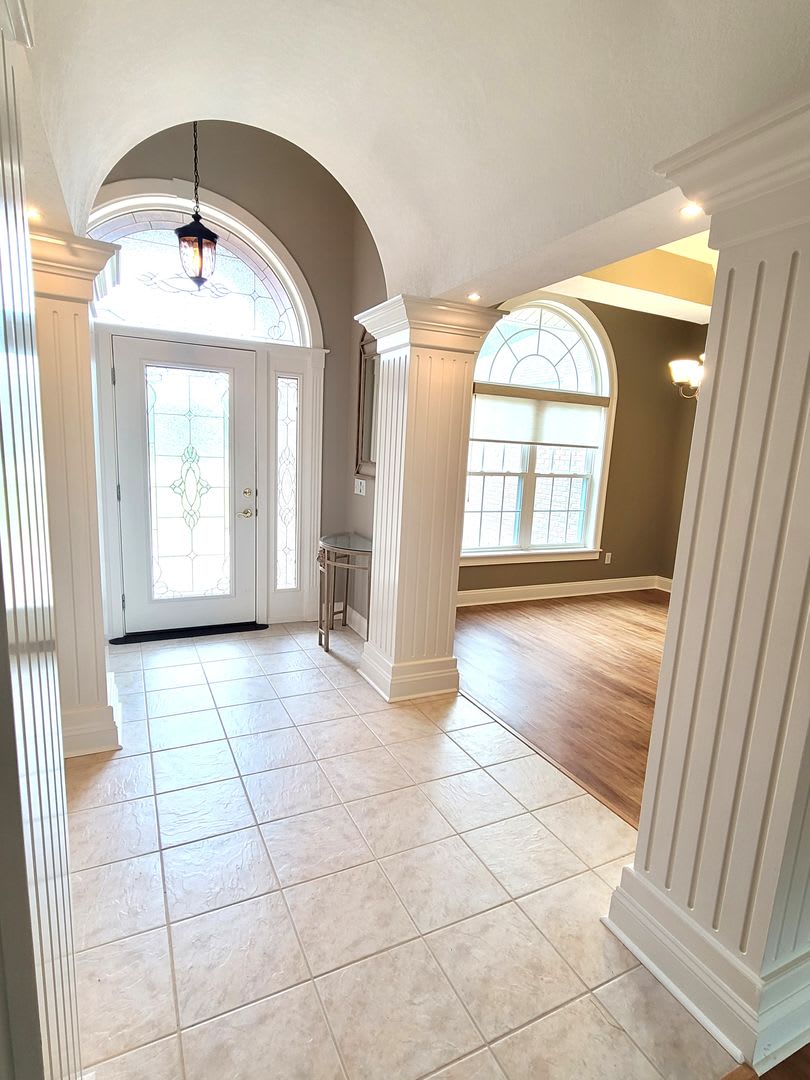 Lynn Haven! Custom Built Brick Home! 4 bedroom 2.5 Bath 2 Car Garage – photo 2