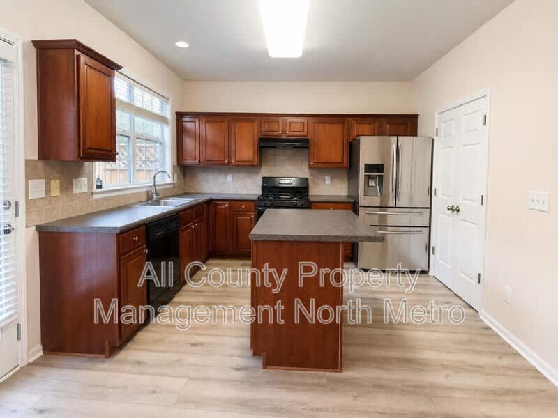 1006 Whittington Way – photo 5