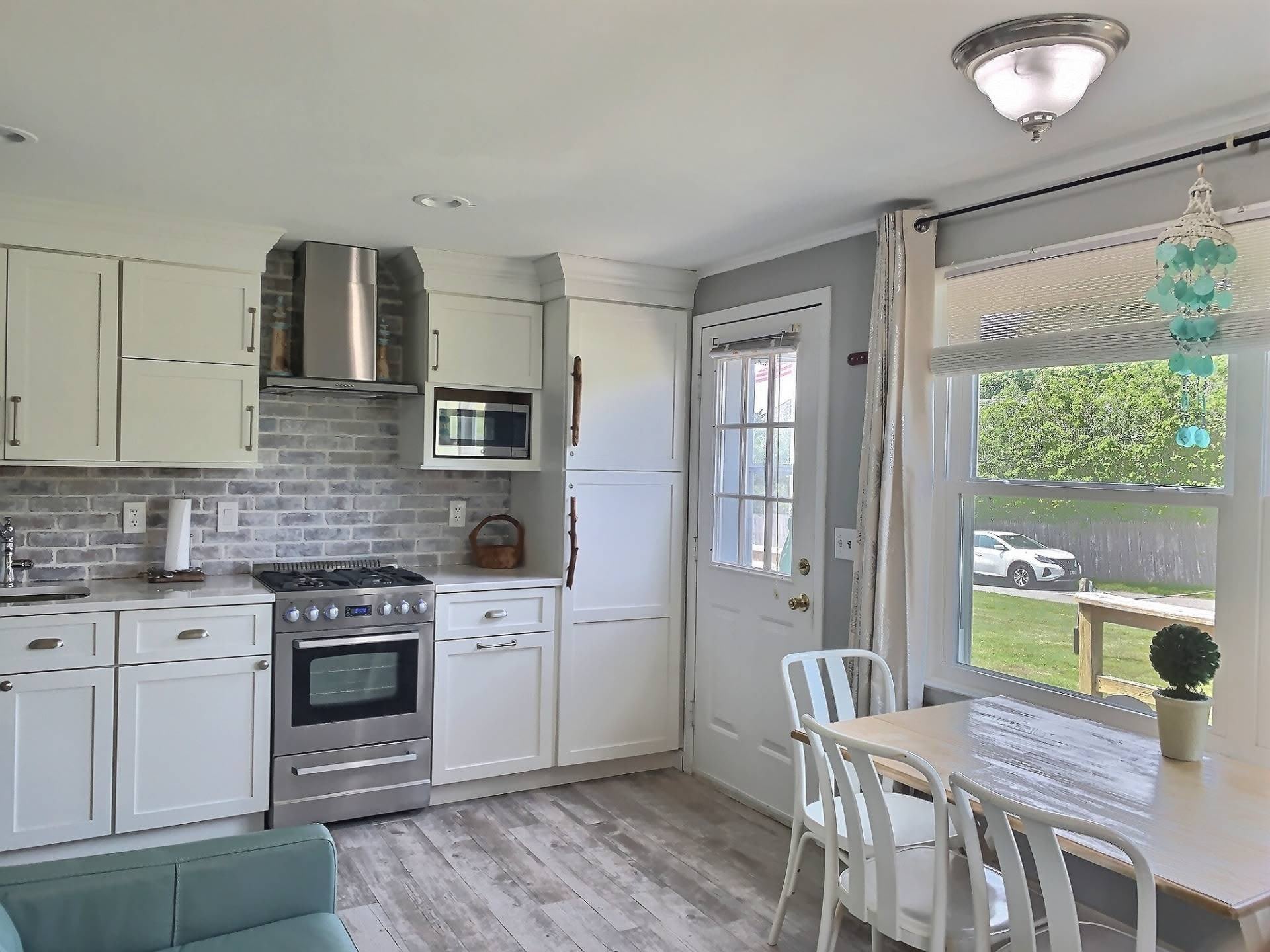 81 E Lake Drive – photo 2