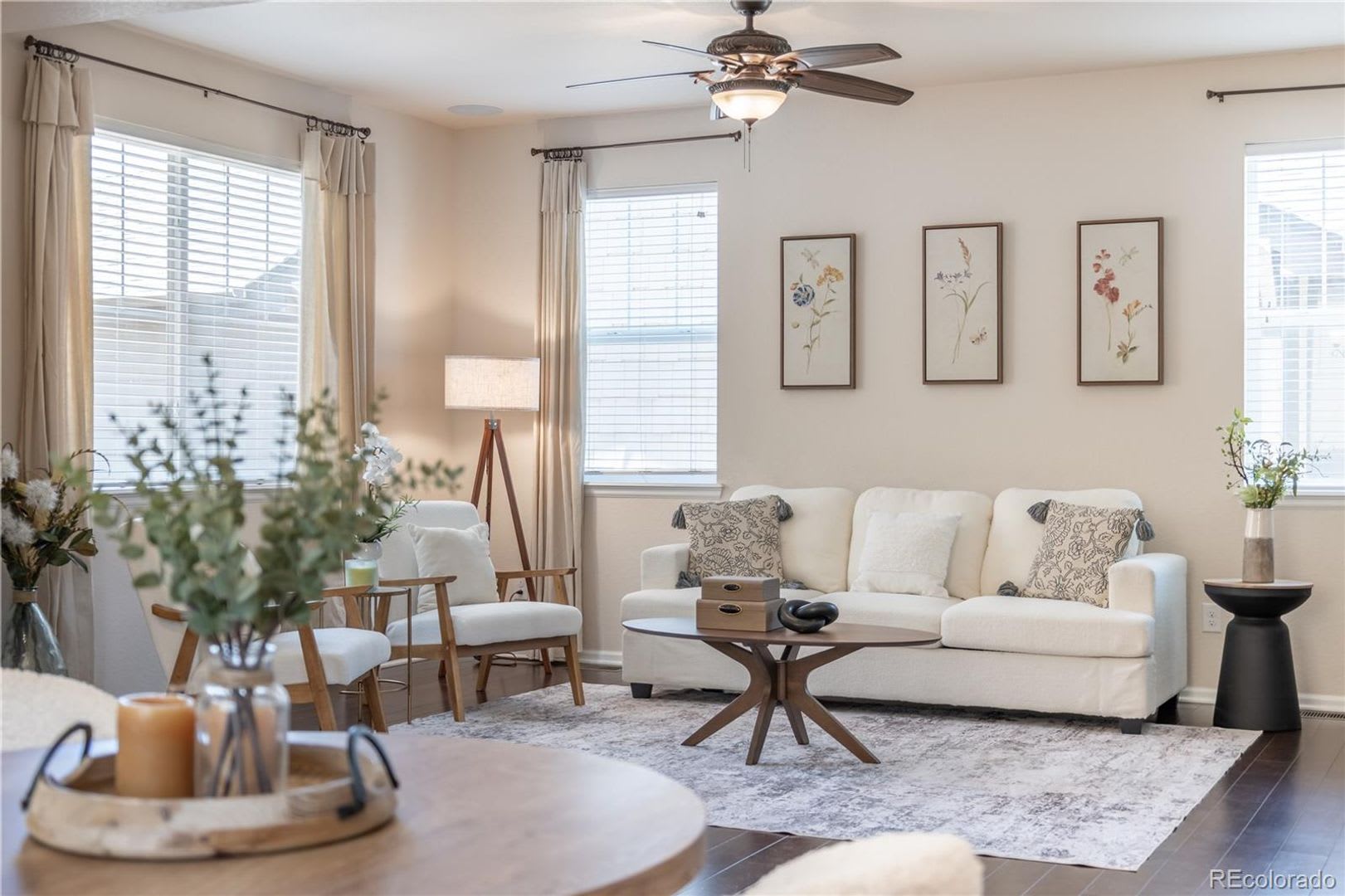 **RENT SPECIAL DISCOUNT OFFERED** Charming 3 bedroom, 3 bathroom home in The Meadows!!! – photo 5