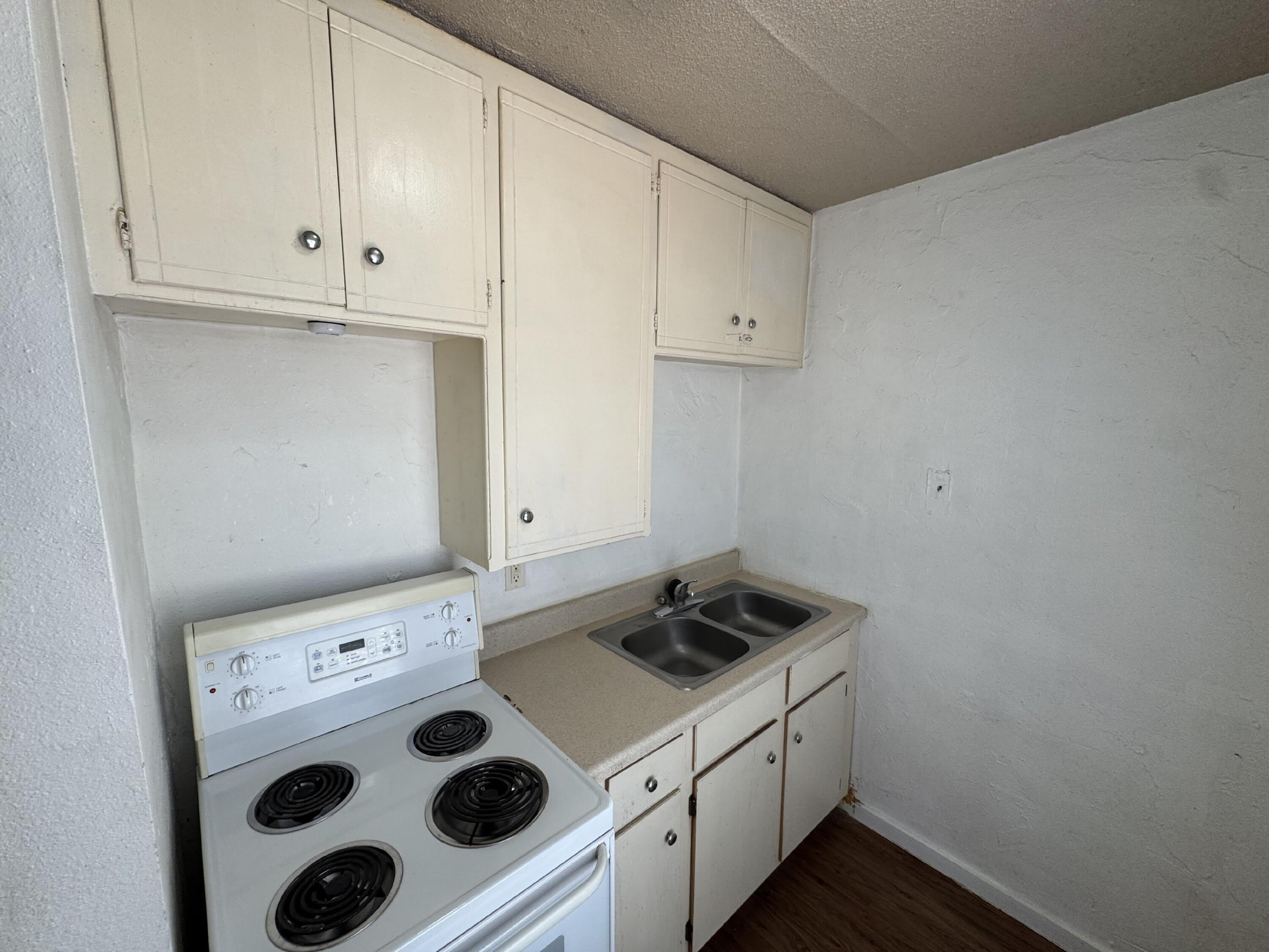 2010 32nd Street – photo 3