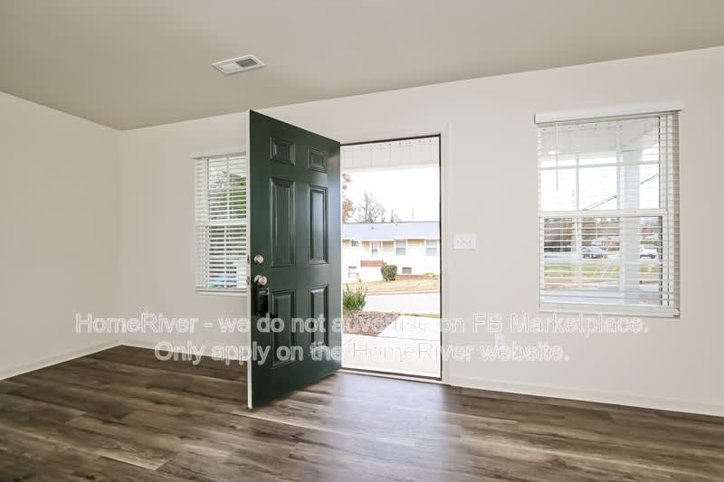 2304 Kaywood Ln – photo 3