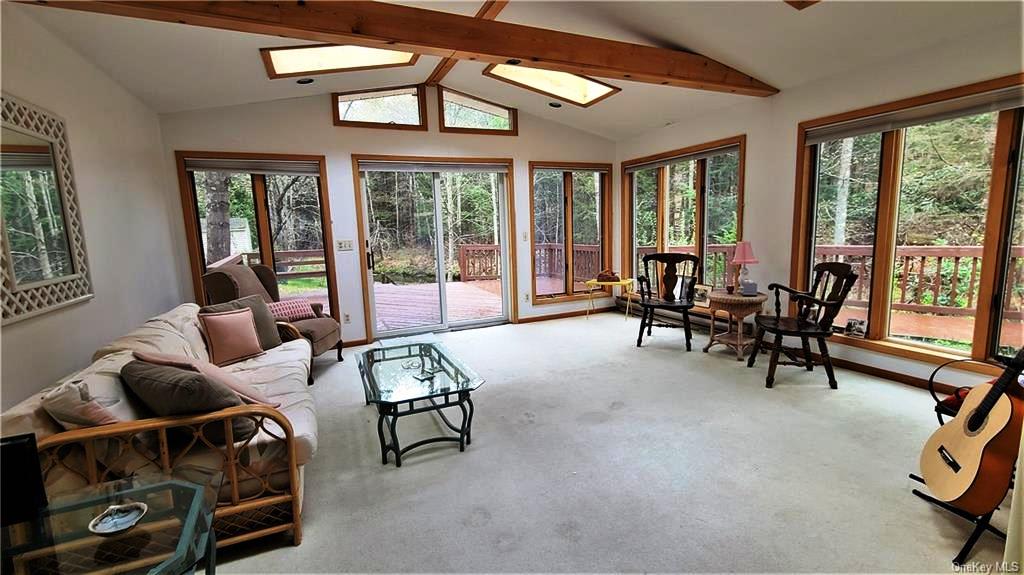 52 Medallion Rd – photo 5