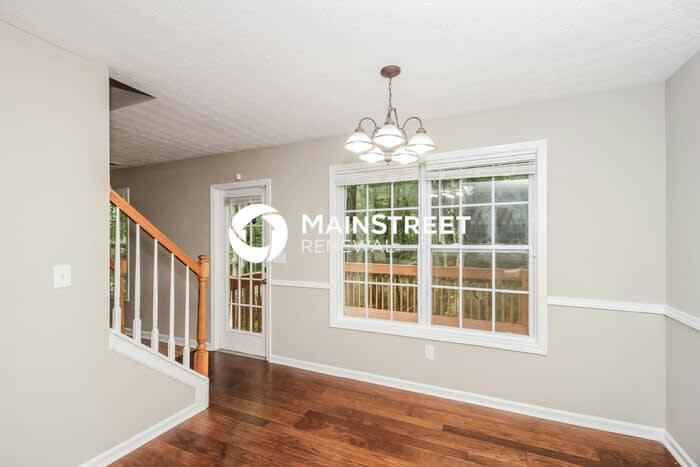 198 Hawthorn Drive – photo 4