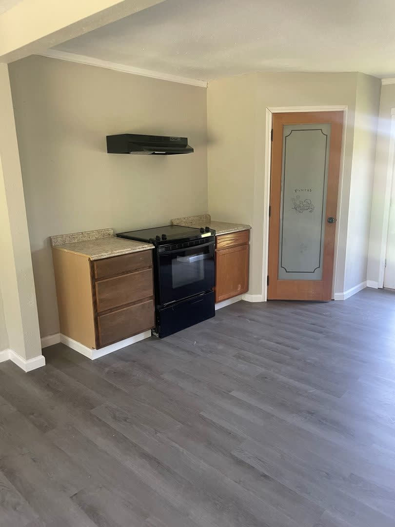 4 Bedroom, 2 Bathroom Home – photo 4