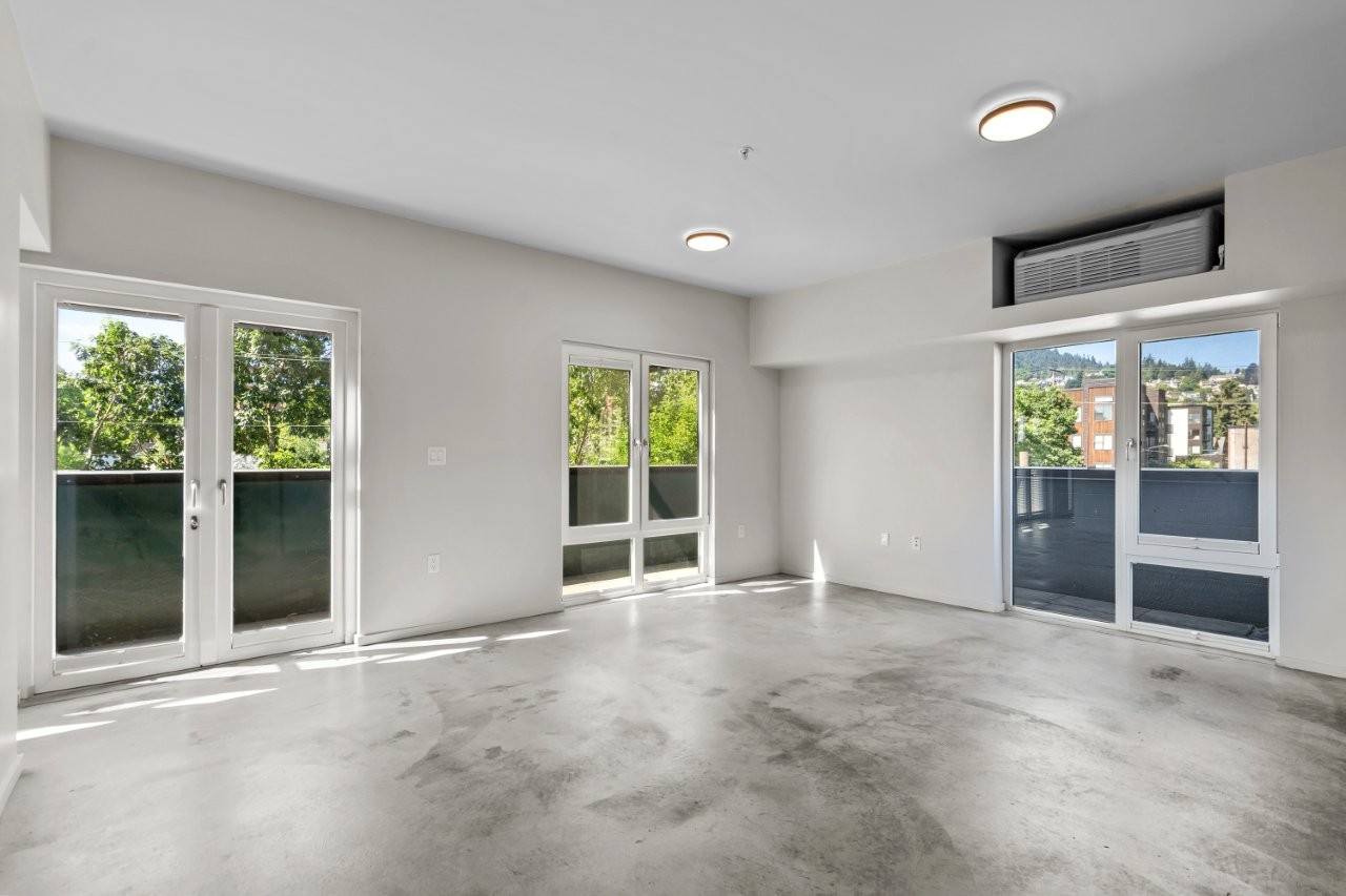 Q21 Apartments – photo 2