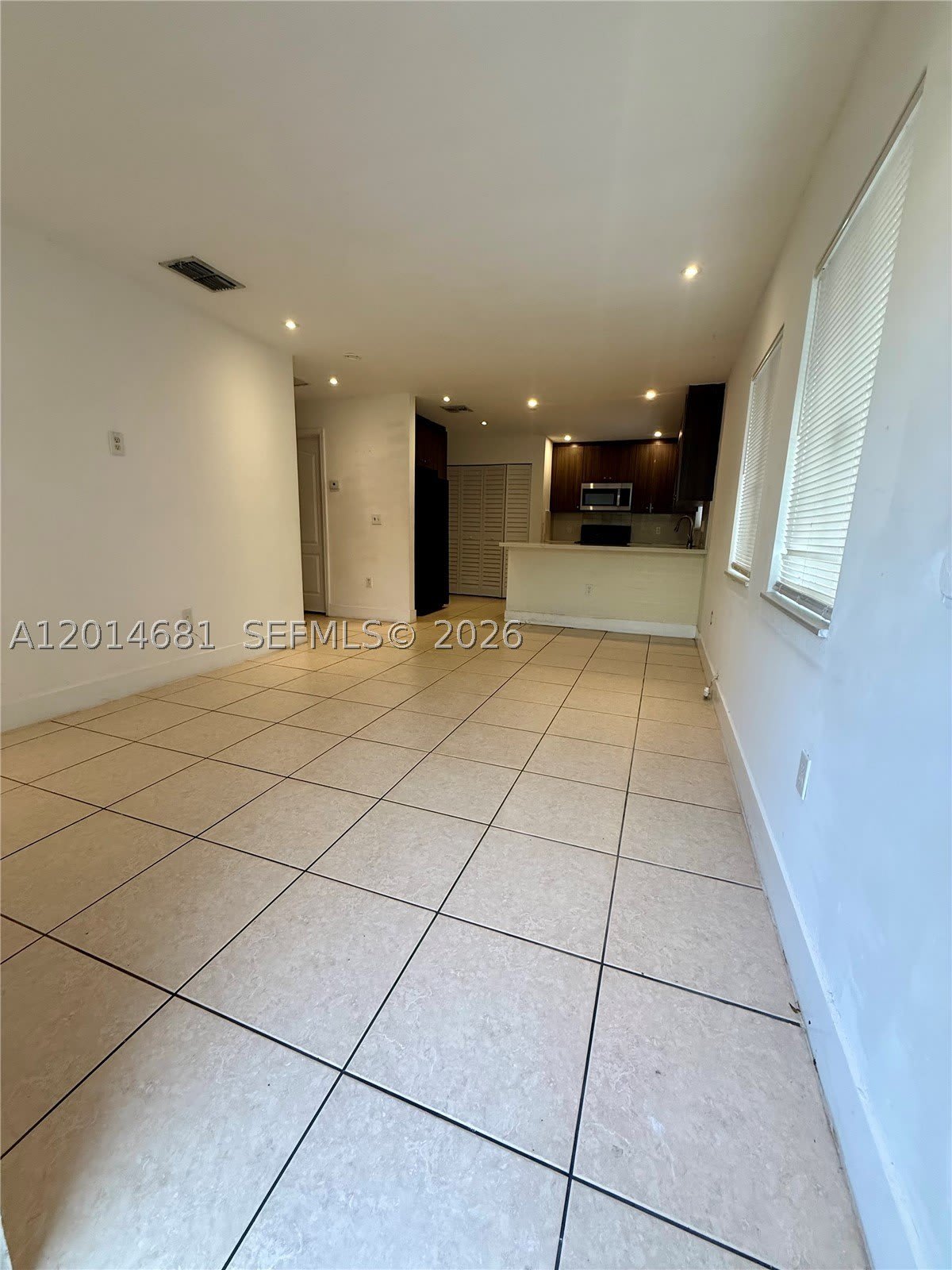 1270 NW 39th St – photo 3