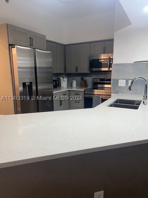 3235 NE 184th St – photo 2