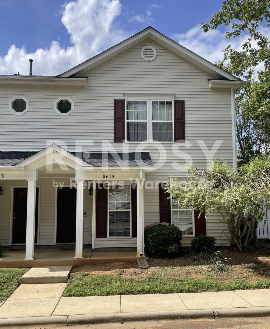 Beautiful 2 bed, 2.5 bath Townhome in Kingstree! – photo 3
