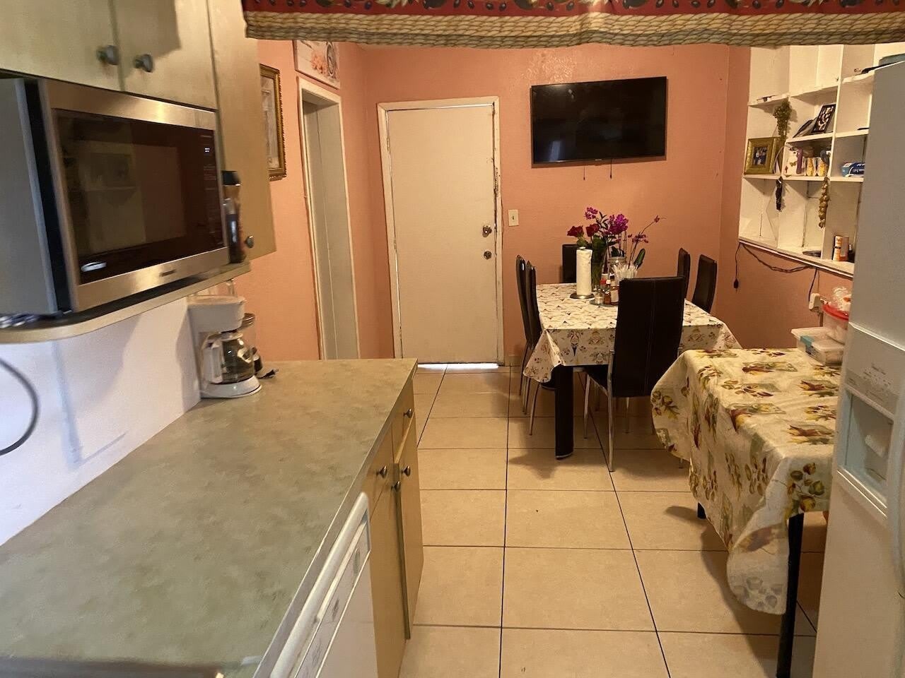 12920 Westview Drive – photo 5