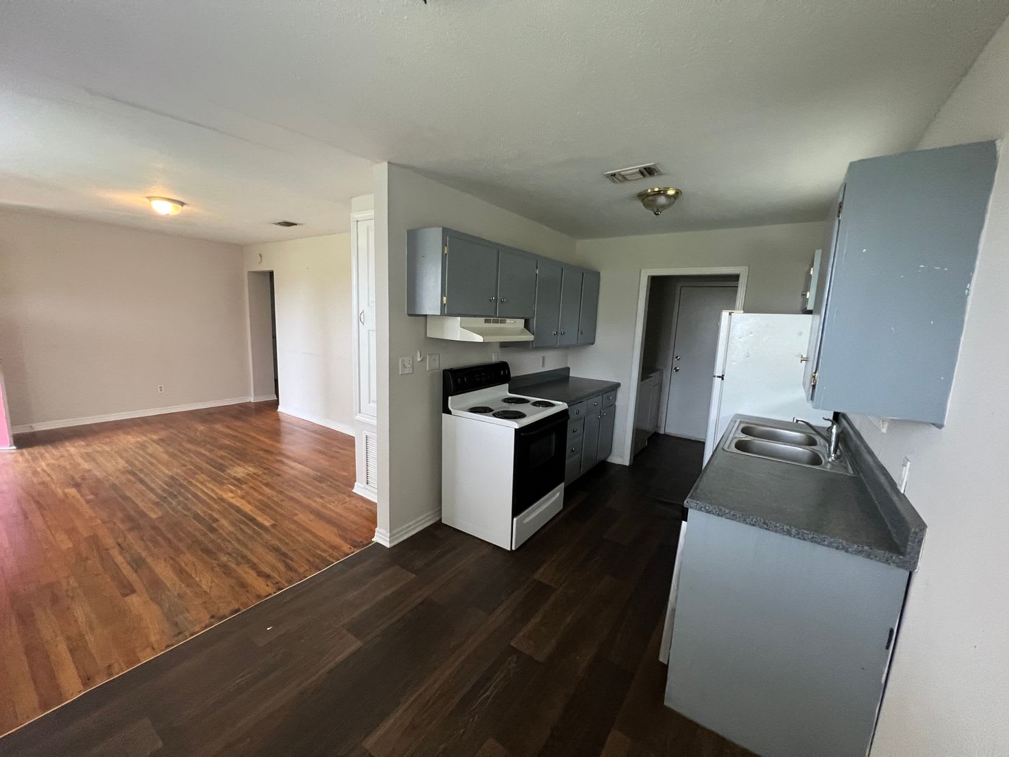1806 Pepper Drive – photo 2