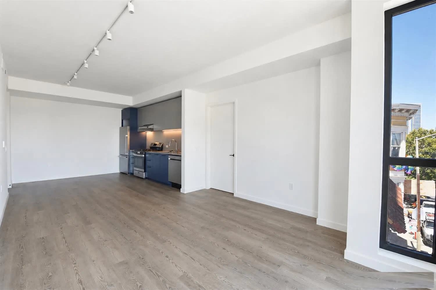 395 6th St Apt 305 – photo 1