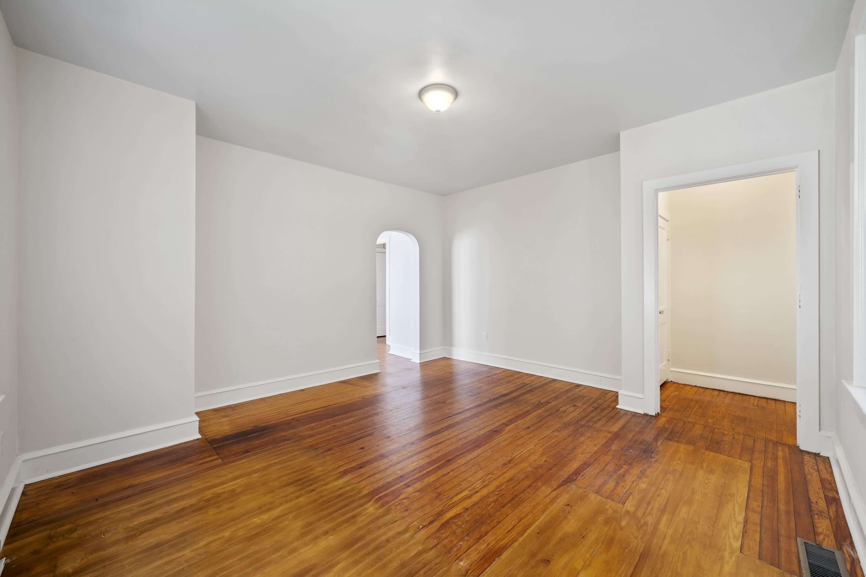34-36 S Woodland Ave – photo 3