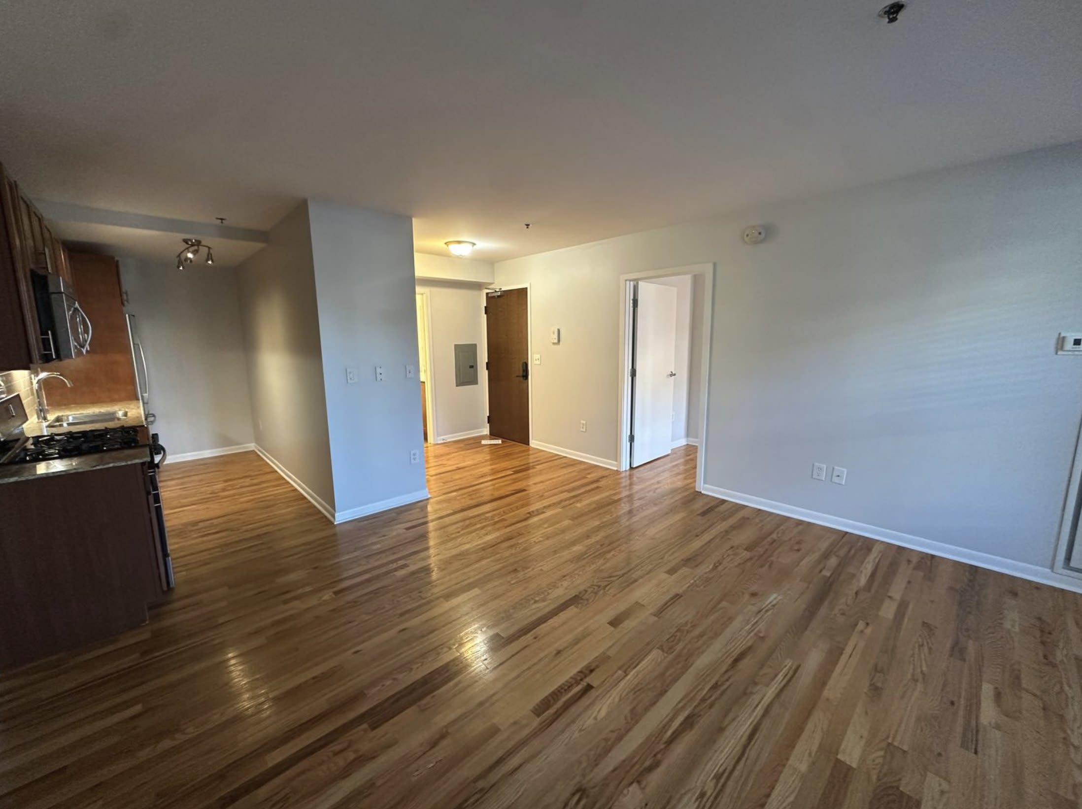 1337 W Fargo Ave – photo 4