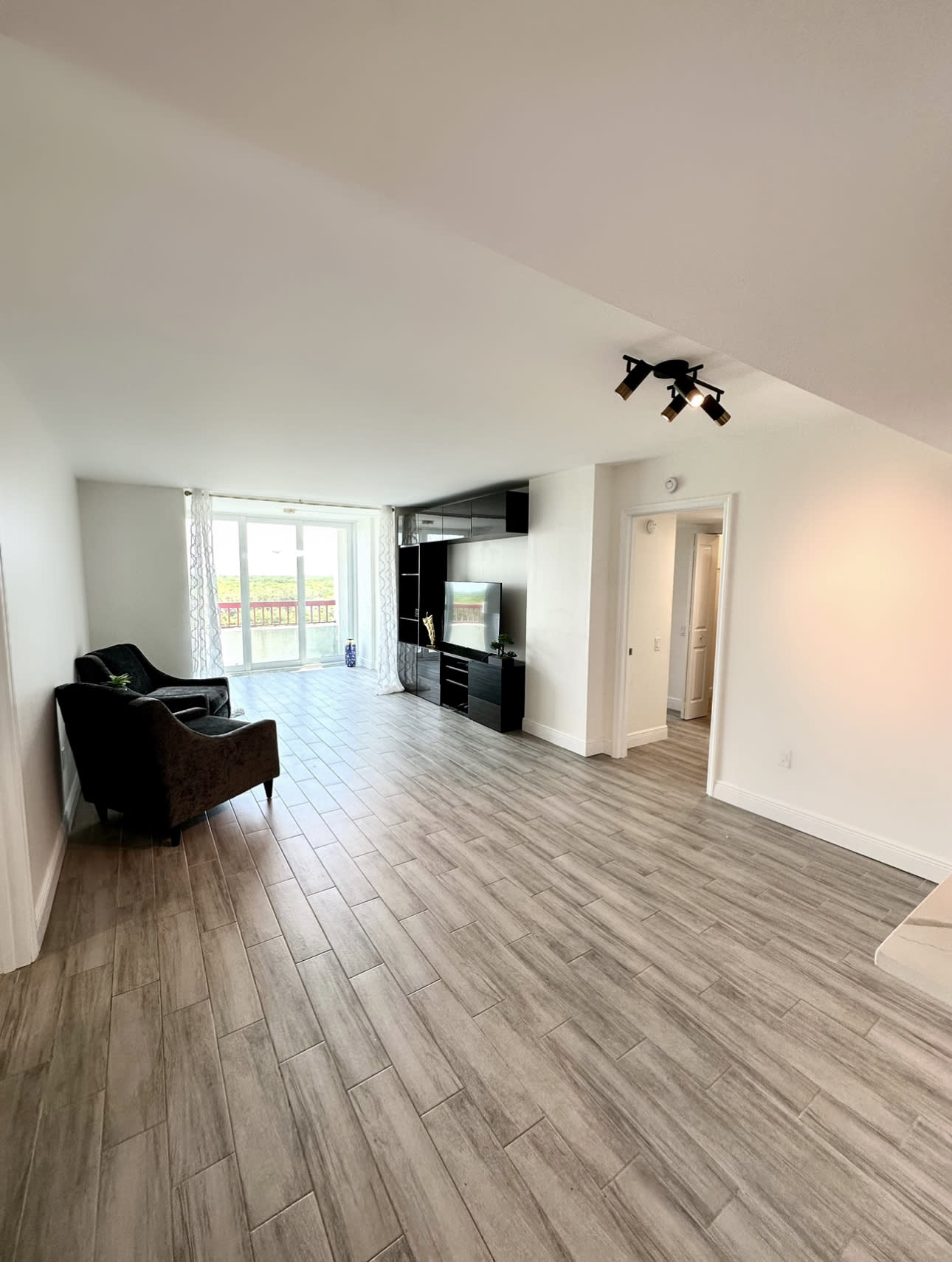 2333 Feather Sound Dr – photo 4