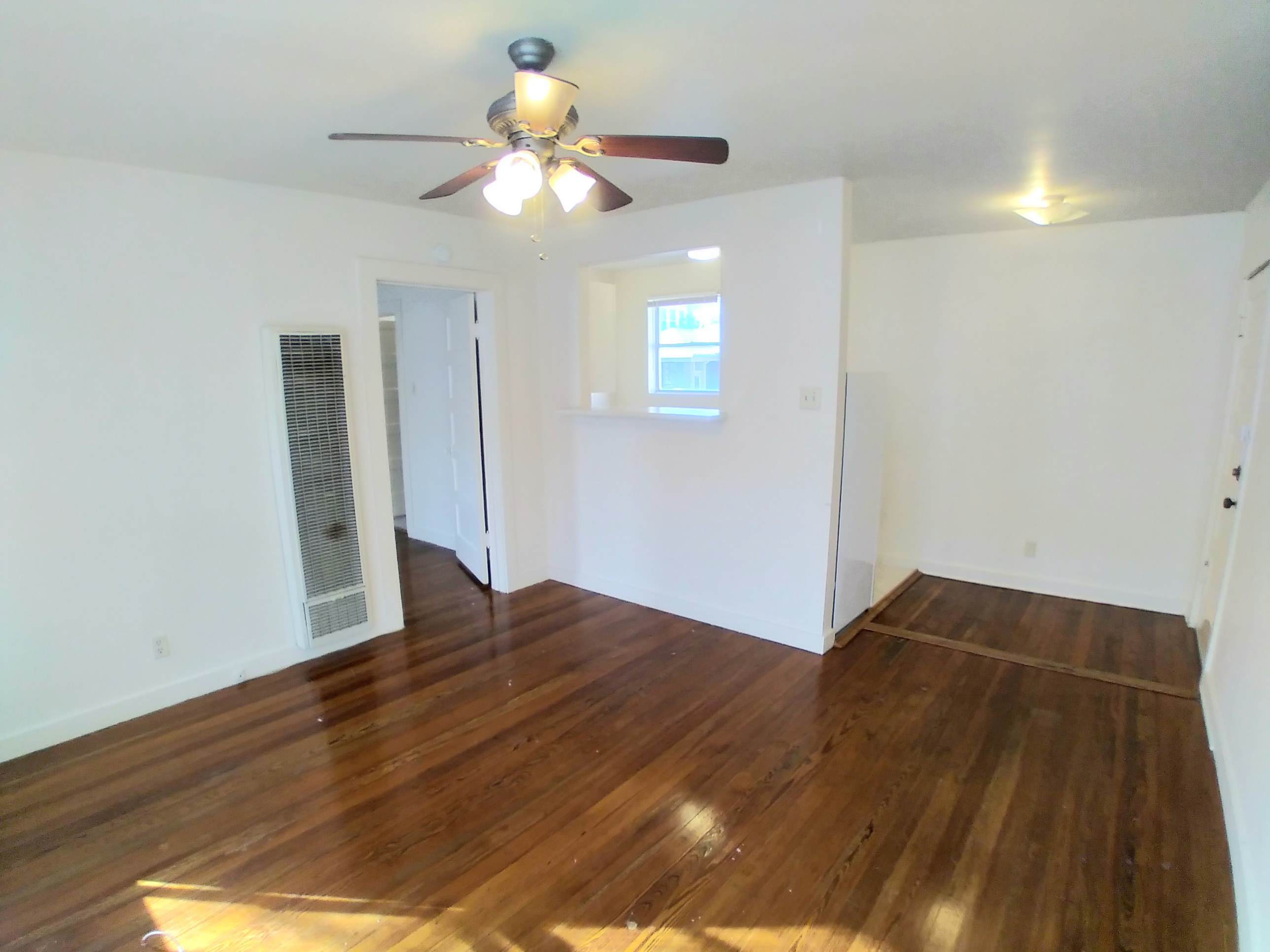 215 West Magnolia Avenue Apt 3 – photo 1