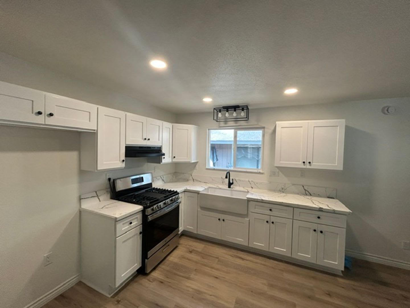 448 Victoria Lane – photo 4