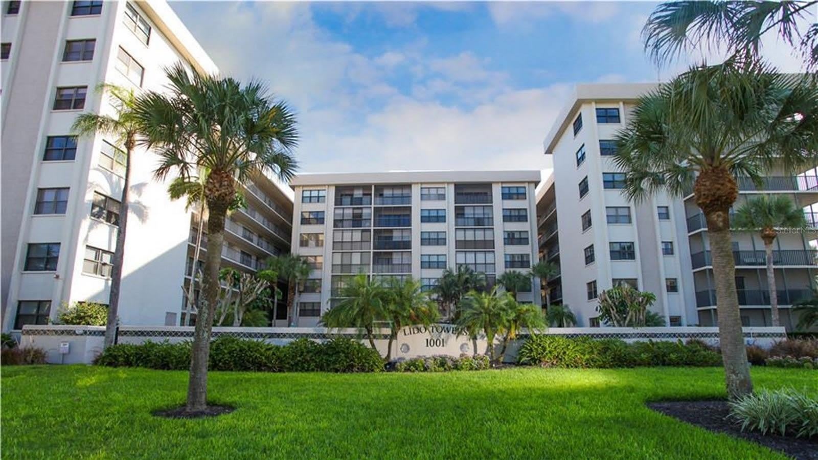 1001 BENJAMIN FRANKLIN Drive – photo 1