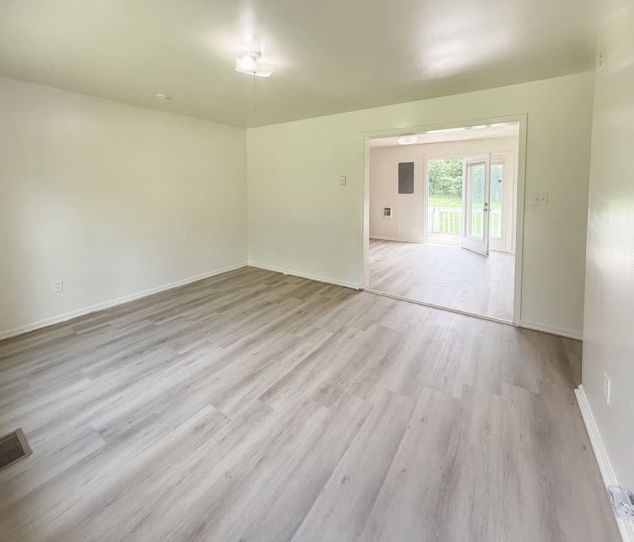 496 Lancaster Creek Rd – photo 5