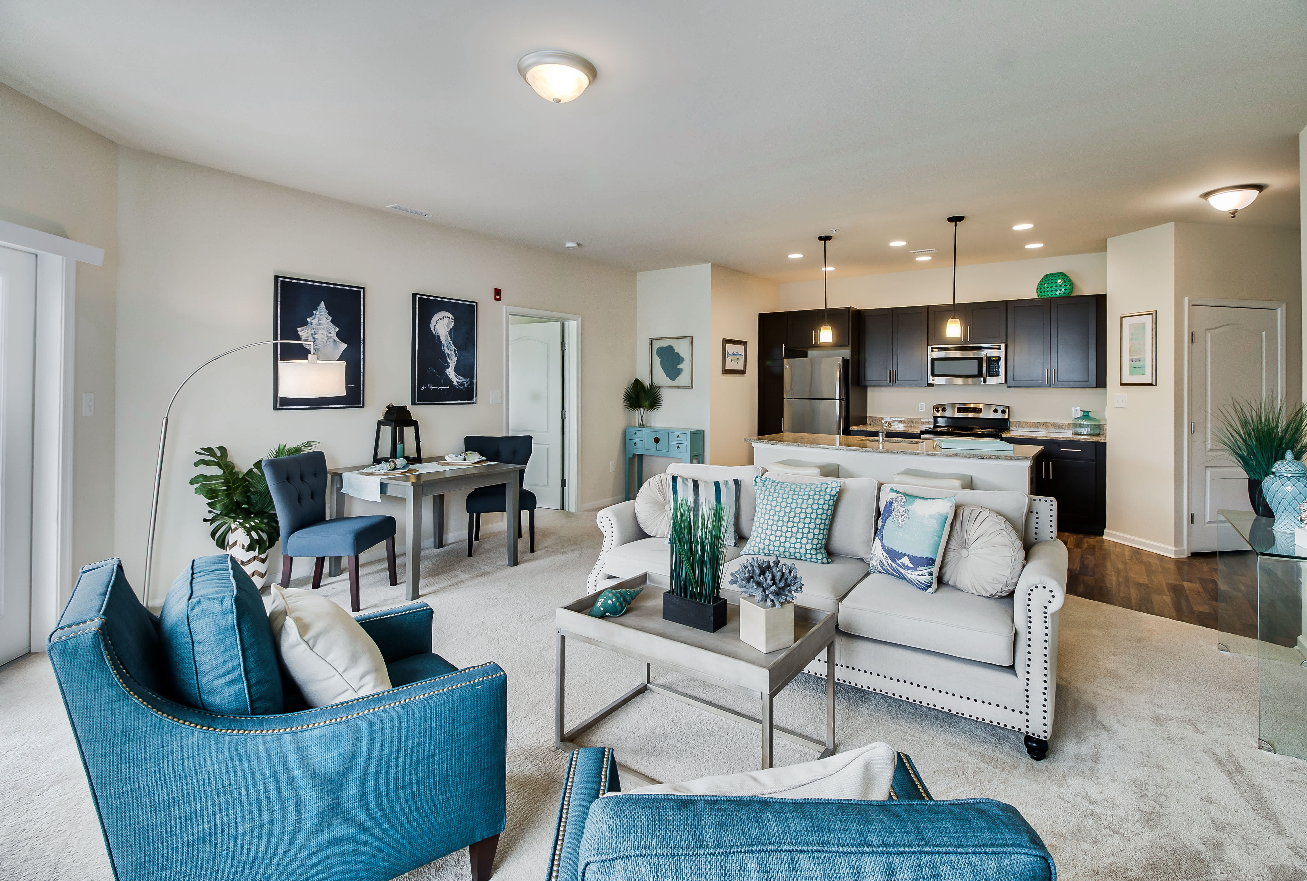 Ocean Aisle Luxury Apartment Homes – photo 4