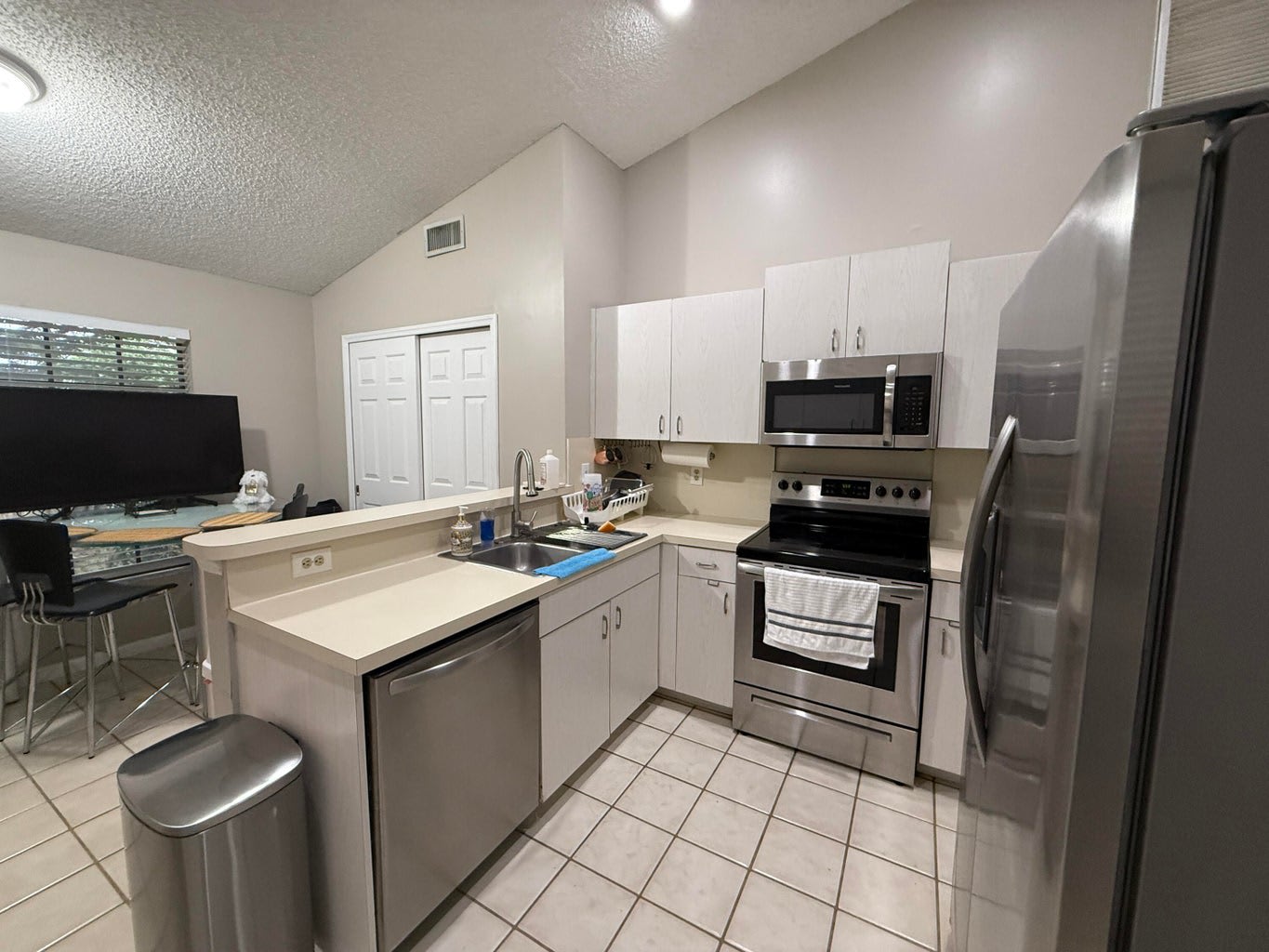 13025 Meadowbreeze Drive – photo 4