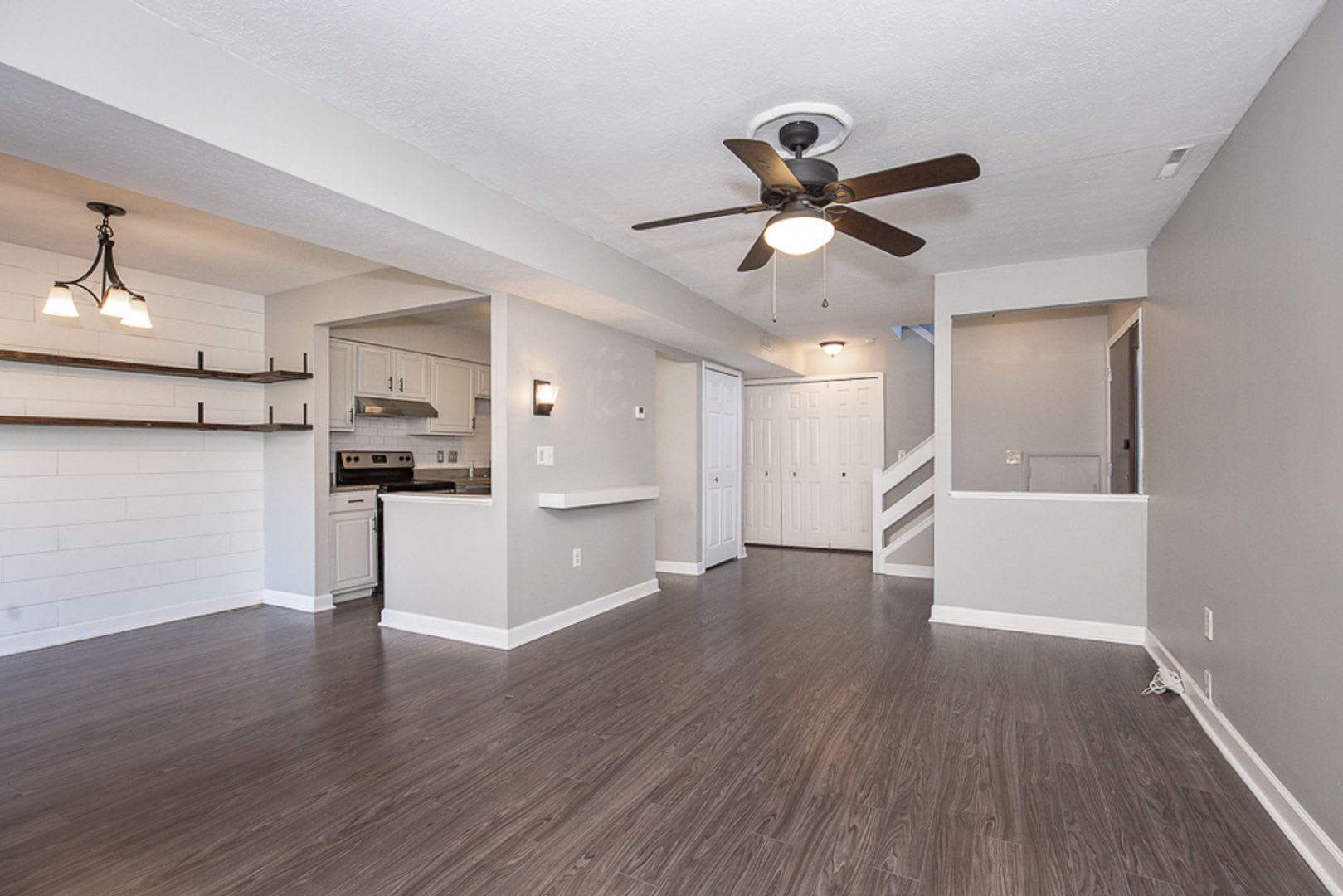 2 Bedroom 1 5 Bath Condo North Royalton – photo 4