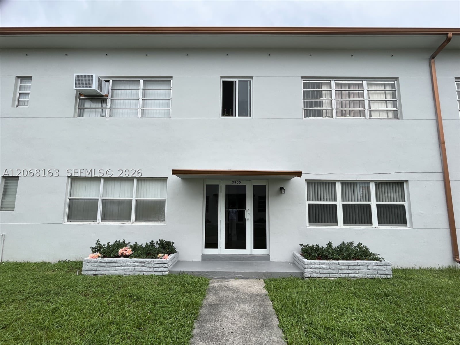 3911 W Flagler St – photo 2