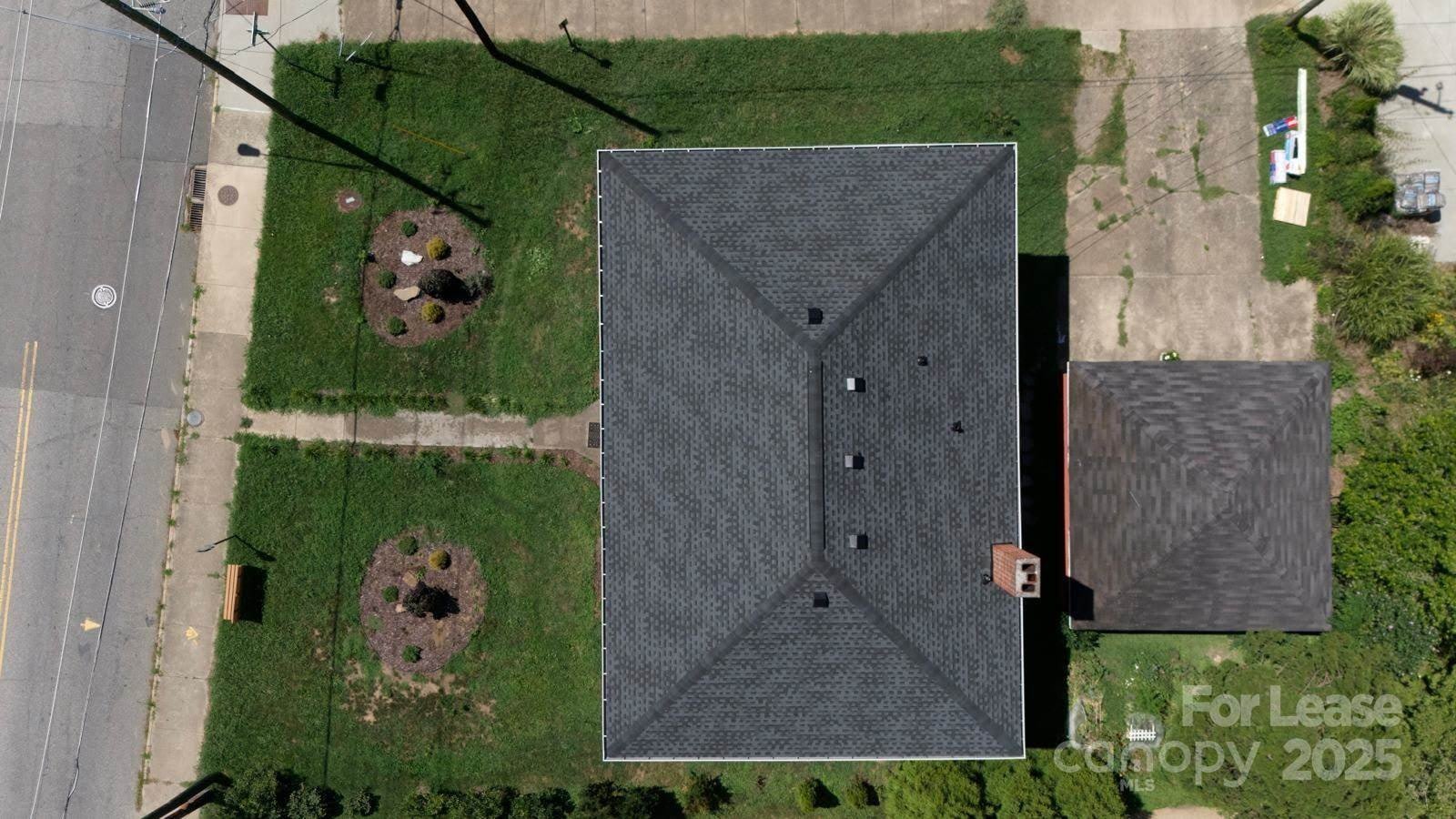 300 Charlotte Street – photo 2