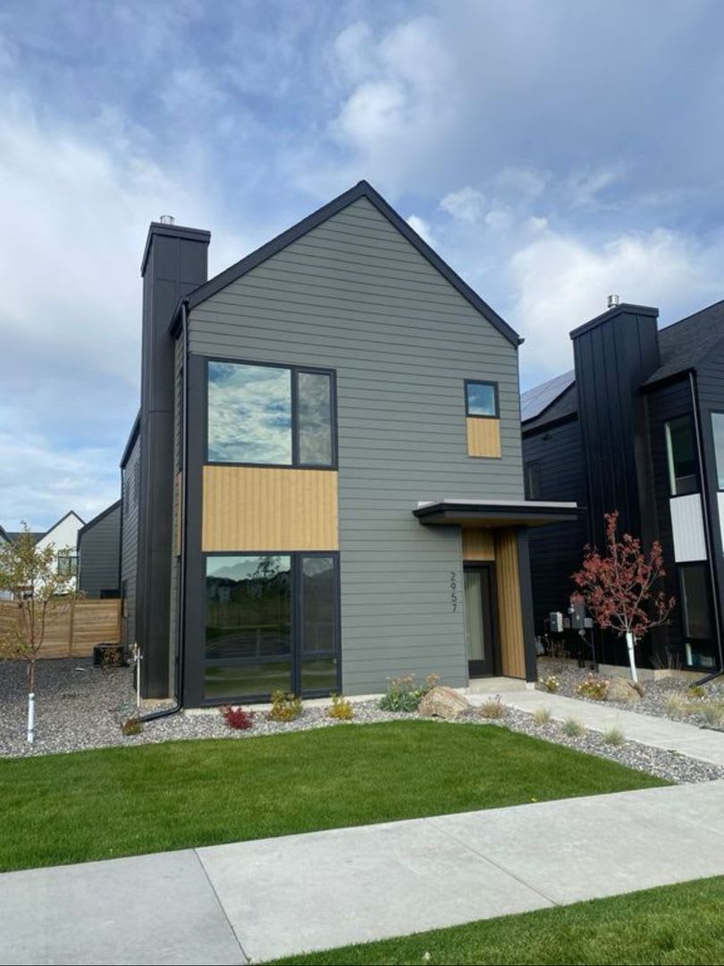 3 Bedrooms 2 1/2 Bathrooms – photo 3