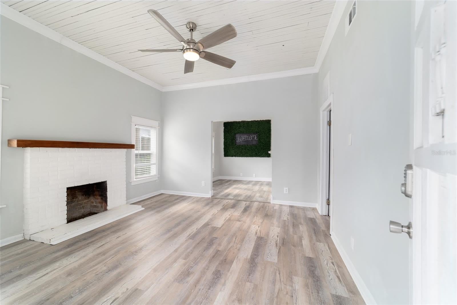 20837 WALNUT Street – photo 5