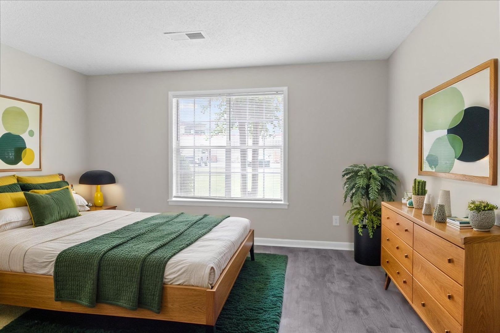 Chateau Apartments – photo 3
