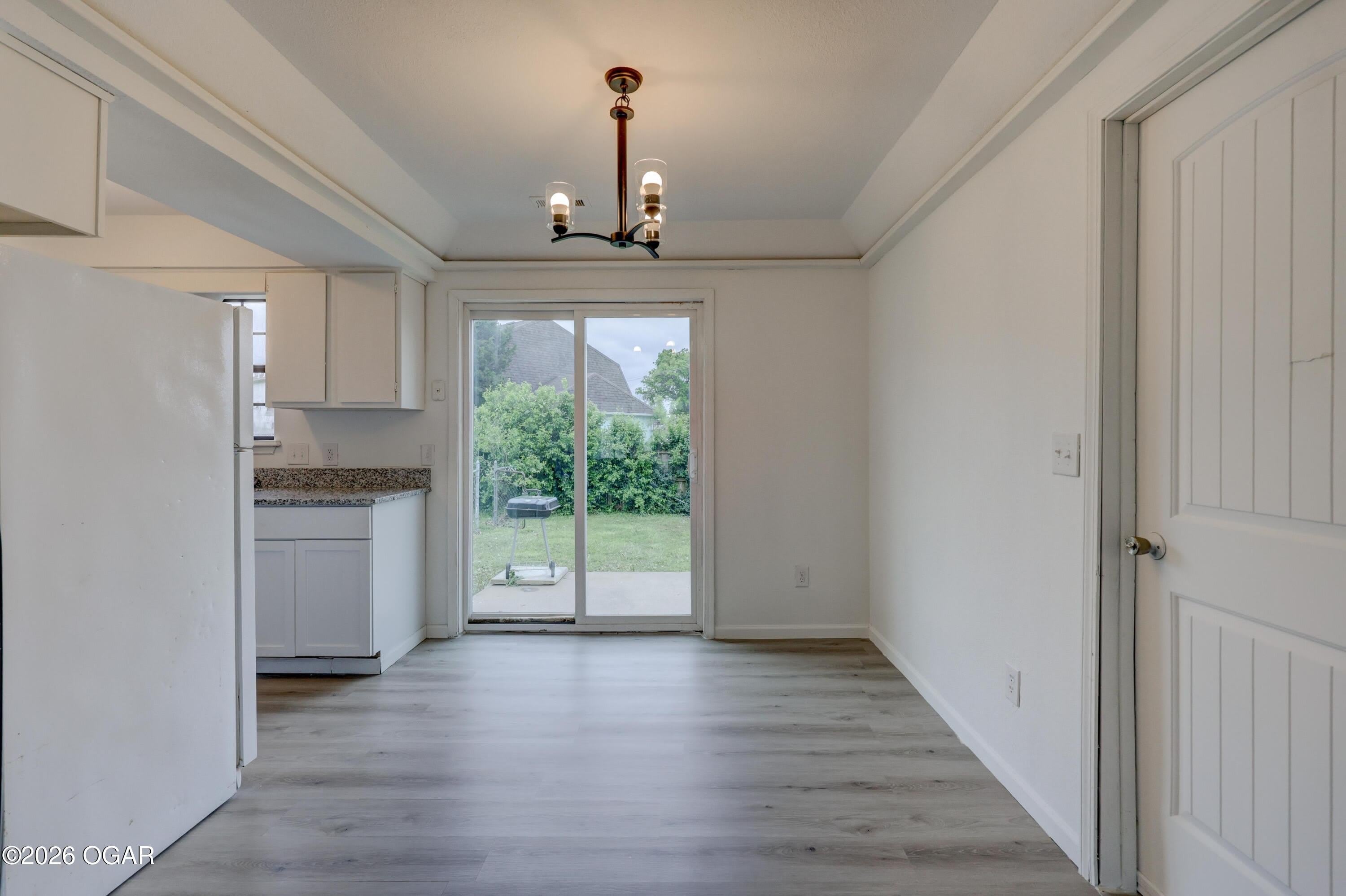 1117 S St Louis Avenue – photo 4