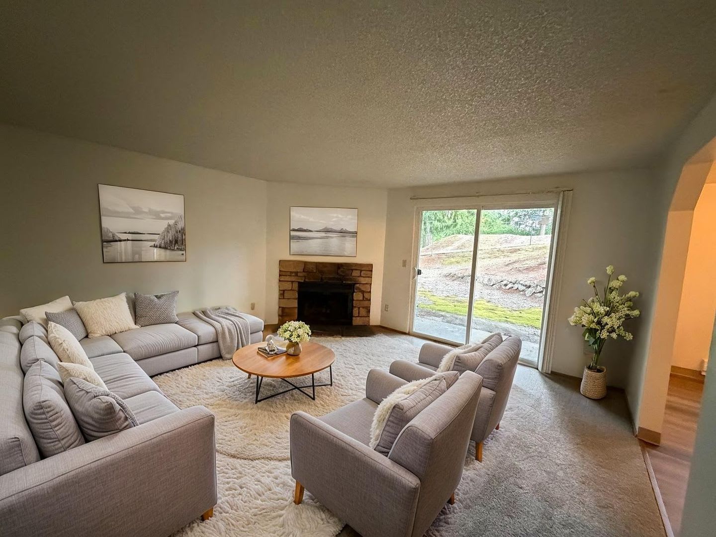 1 2 Off First Full Month S Rent Lower Level 2 Bedroom 1 Bathroom Apartment – photo 4