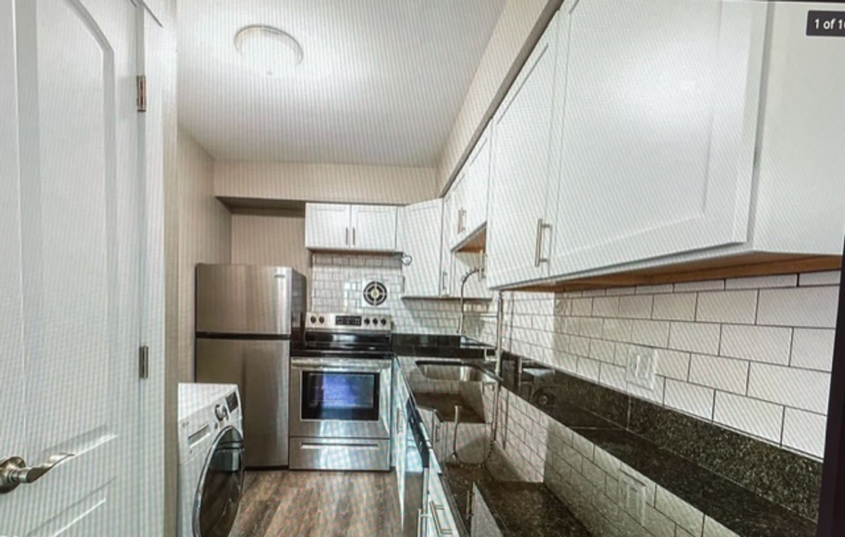 Newly Remodeled 1 Bedroom Apartment, Walk to Campus! – photo 2