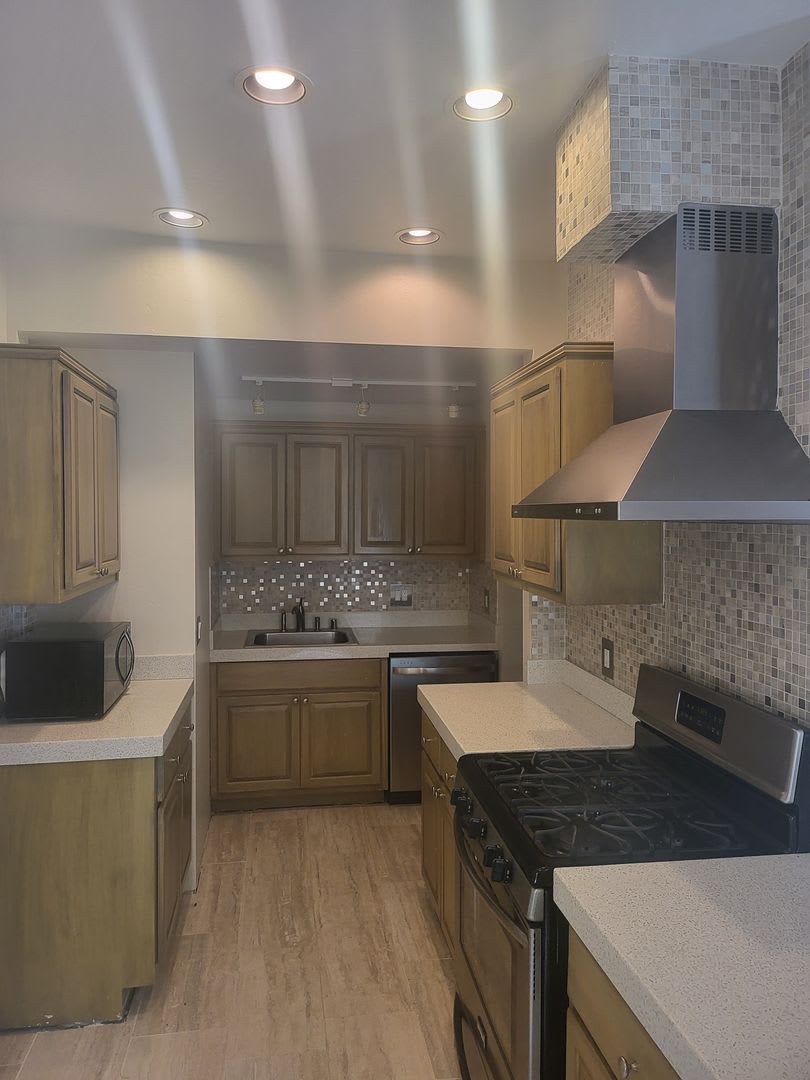 HISTORIC EDO 2 Bedroom 2 Bath CONDO – photo 3