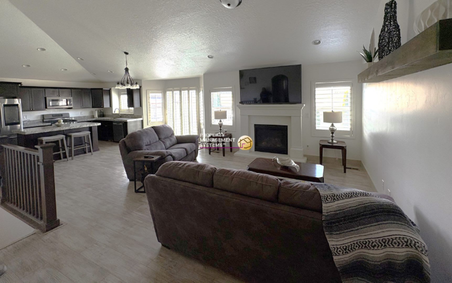 Beautiful 6 Bedroom Home in West Jordan! – photo 3