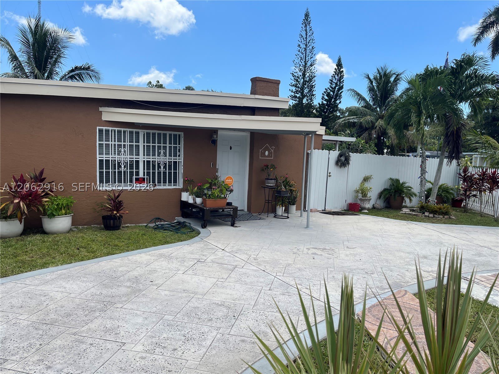 101 Miami Gardens Rd – photo 2