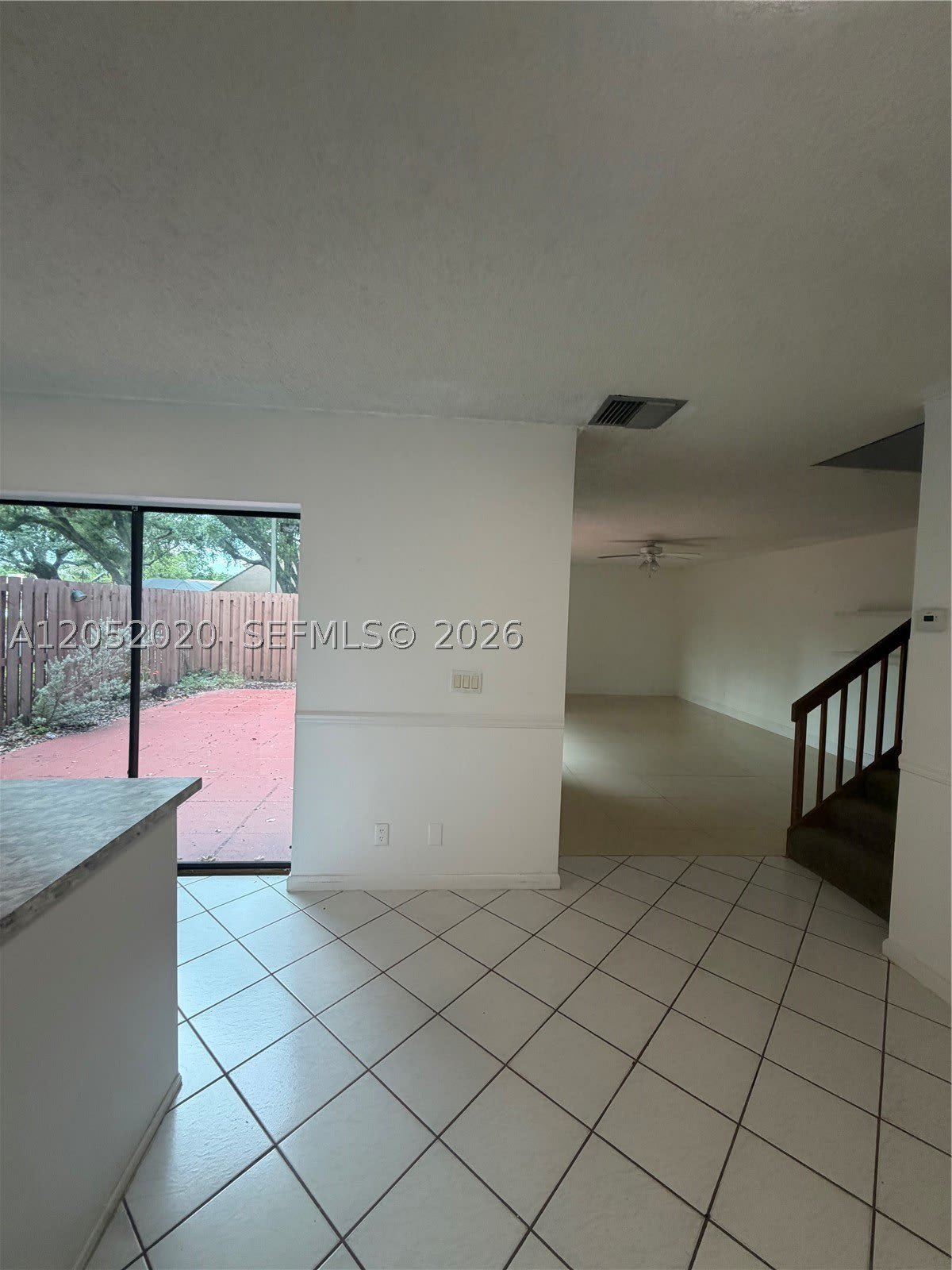 2563 CAMELOT – photo 4