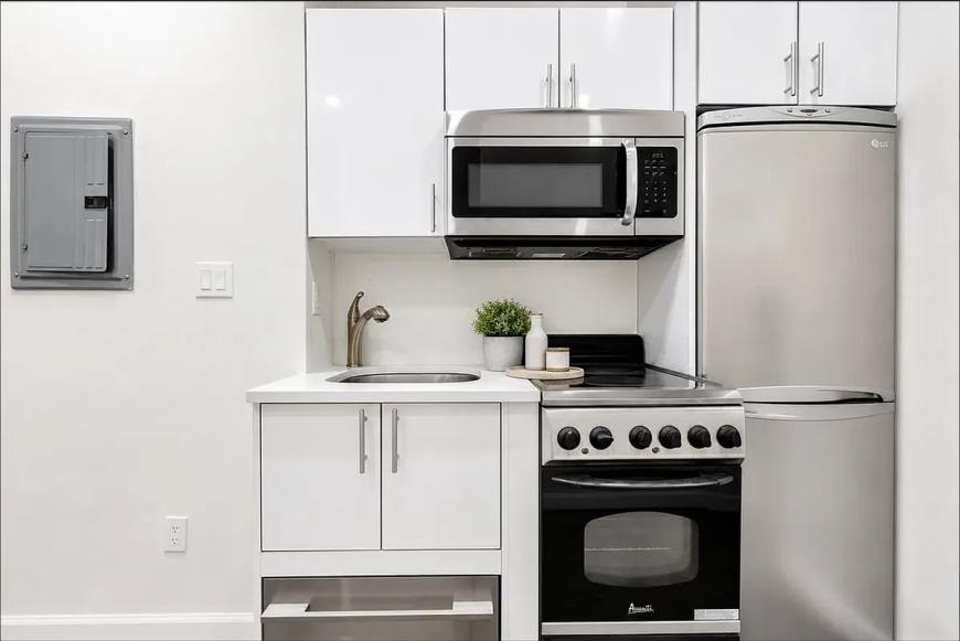 250 Broome Street – photo 3