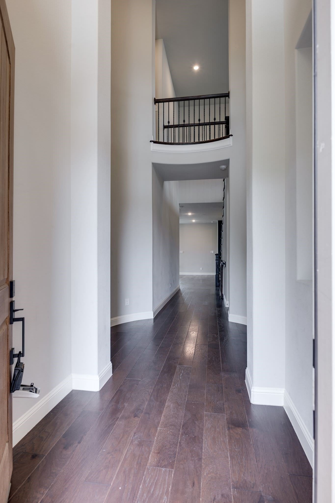 3521 Camden Court – photo 3