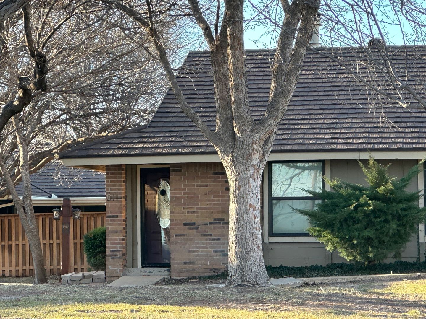 3000 Fleetwood Dr – photo 1