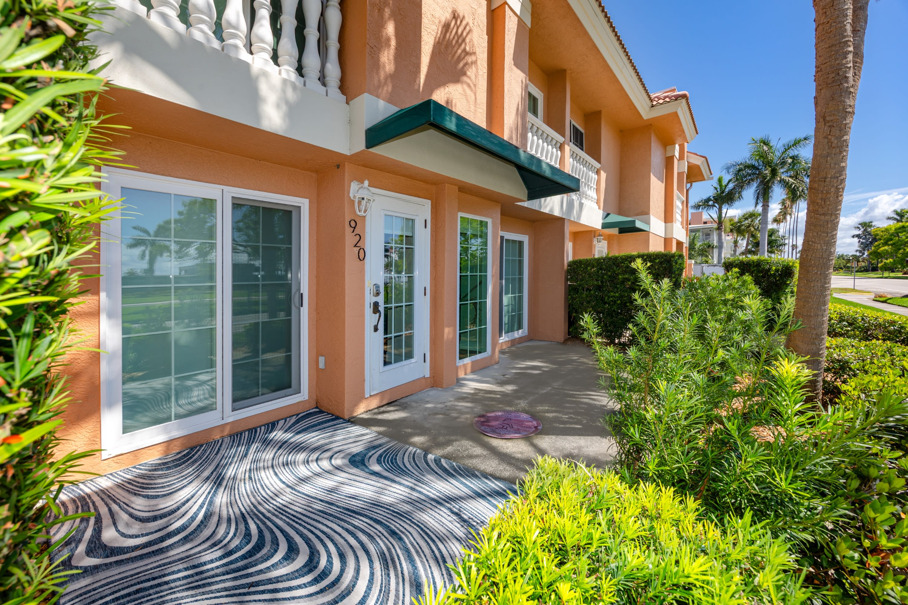 920 North Shore Drive Northeast – photo 4