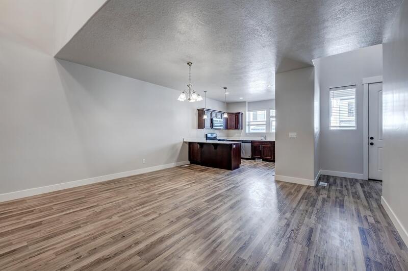 2032 N 4010 W – photo 4