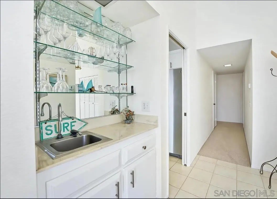 66 W KINGSTON CT – photo 5