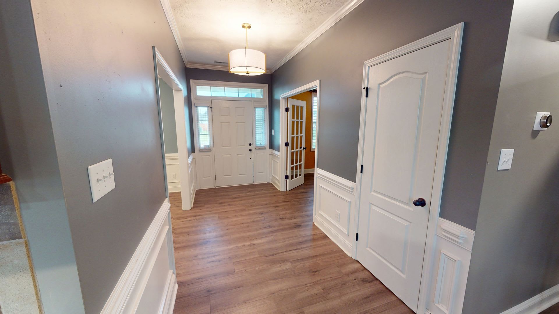 Spacious Updated 4 Bedroom In Established Community – photo 2