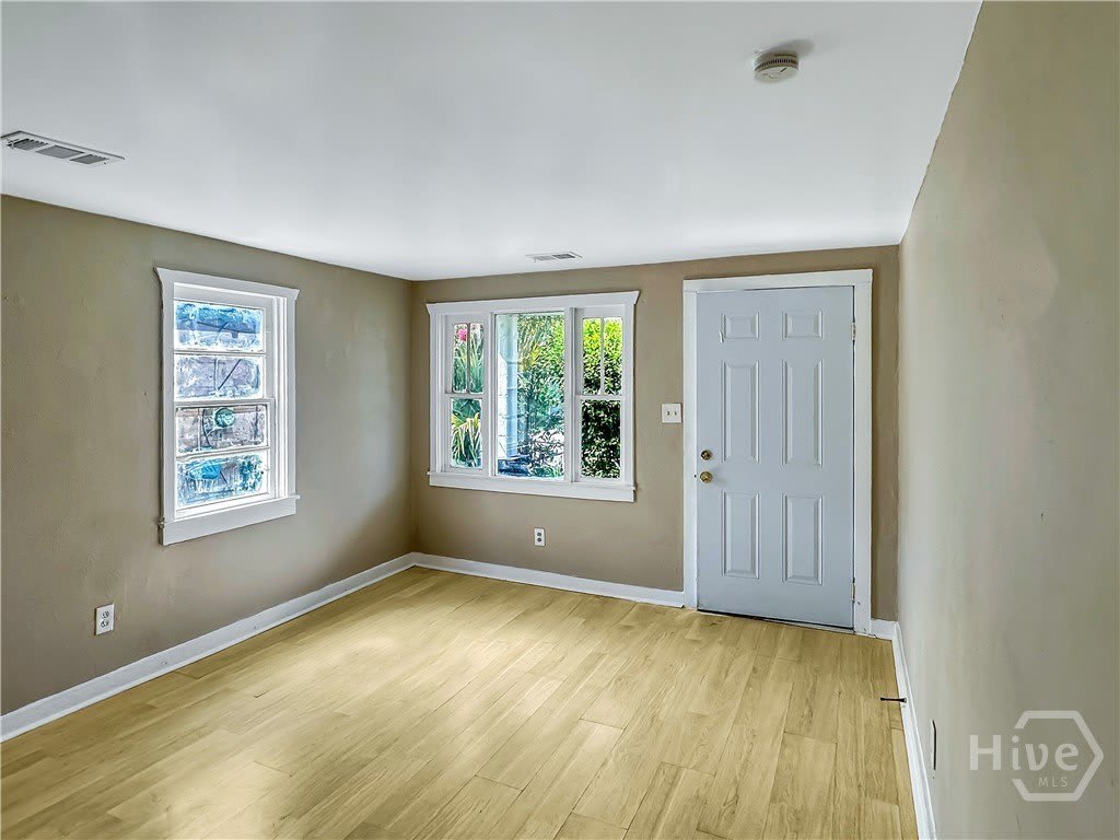 1204 Murphy Avenue – photo 3