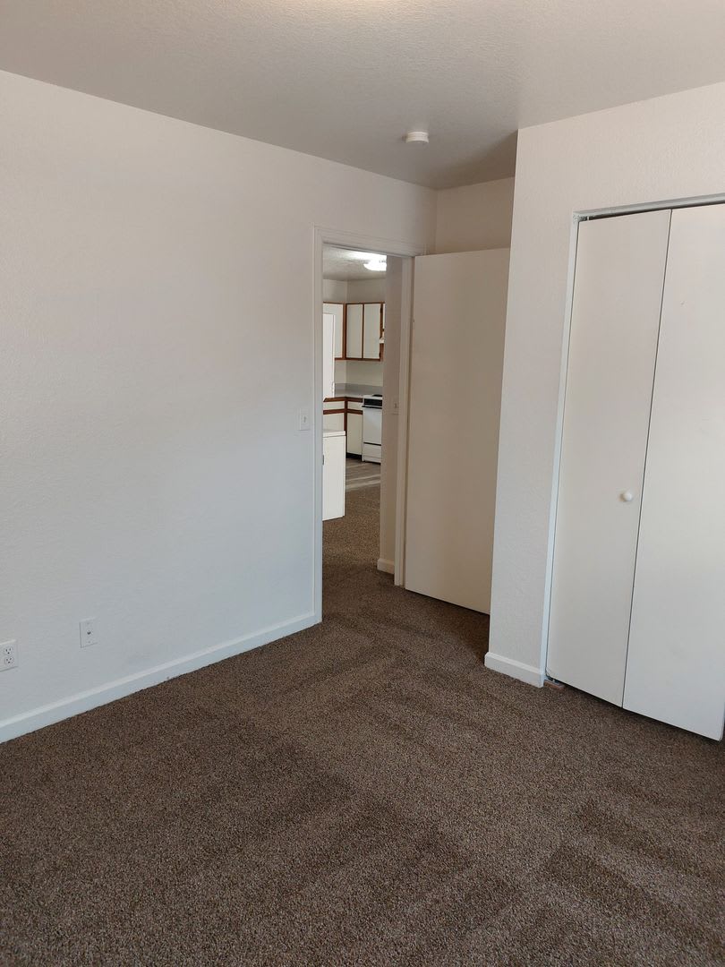 Four Bedroom Near UNC – photo 5