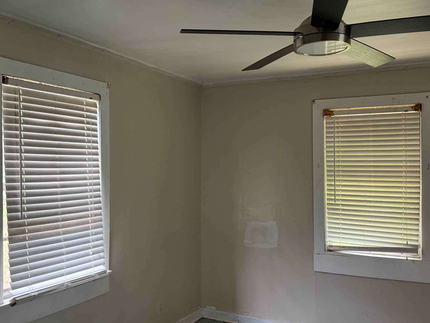 3 Bedroom 1 Bathroom House Available for Rent – photo 5
