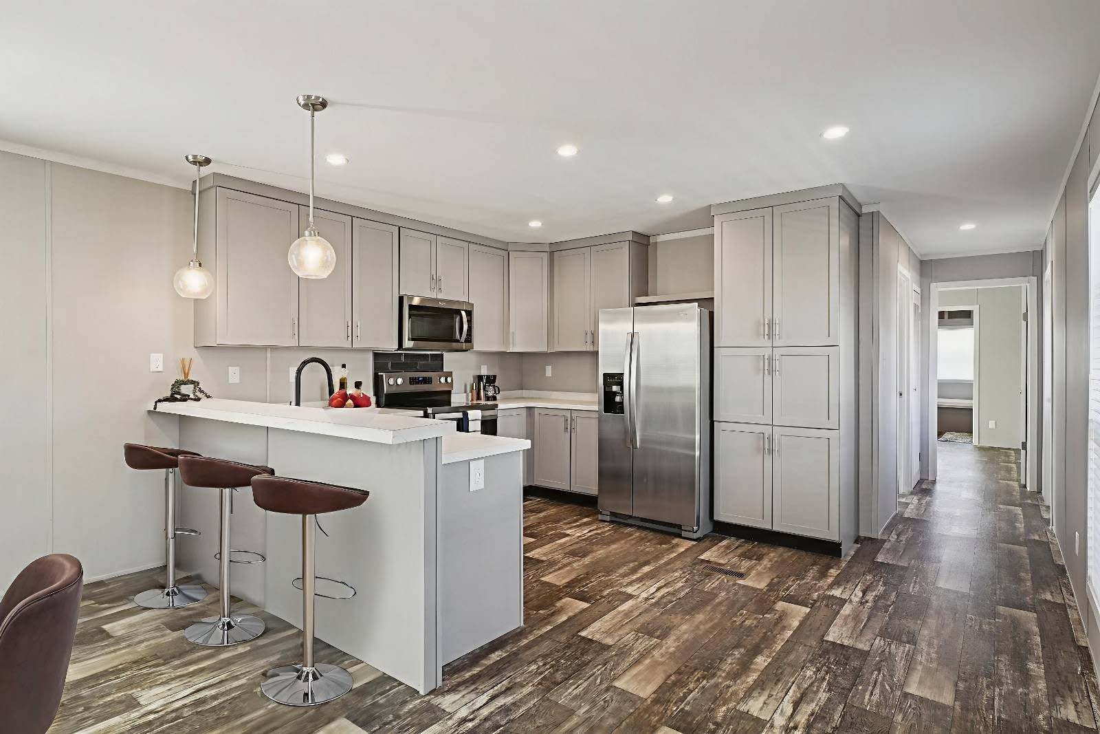 1608 American Drive – photo 4